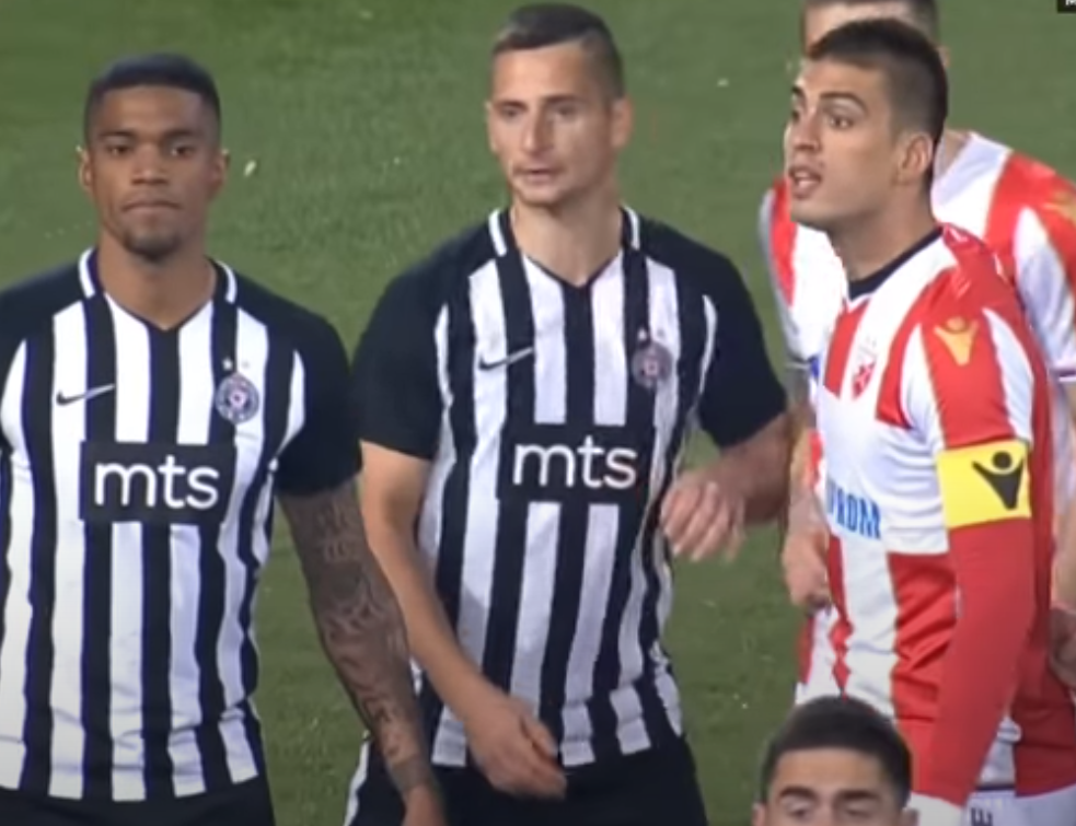 Zvezda i Partizan izlaze na teren: Pratićemo od kuće